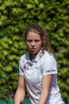 Adelina Krüger 602 - -